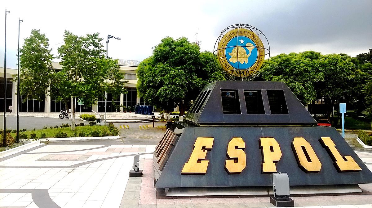 espol monumento frente al rectorado