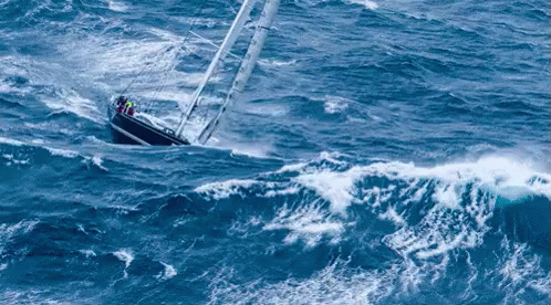 barco mástil mar agitado