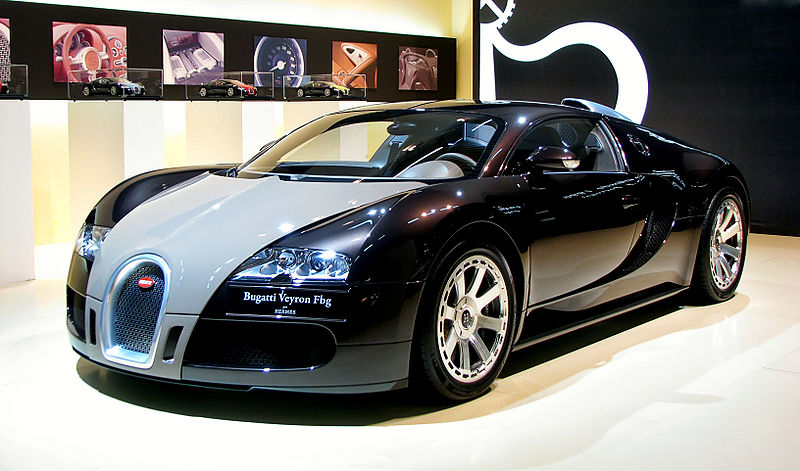 800px-bugatti_veyron_-_bcn_motorshow_2009