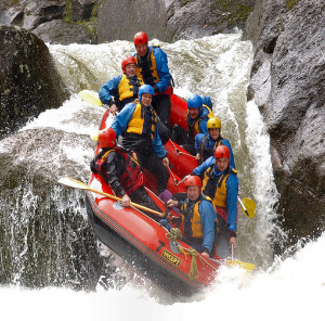 w46-whitewater-rafting-action-300