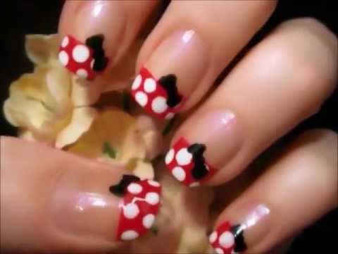 uña de gel decorada estilo minnie