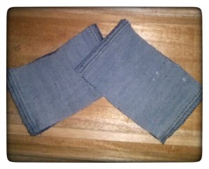 dos piezas de jeans