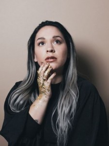 Nombre real: Carla Patricia Morrison Flores. Nacimiento: 19 de julio de 1986 (29 años). Origen: Tecate, México Ocupación: Cantante, compositora y guitarrista.