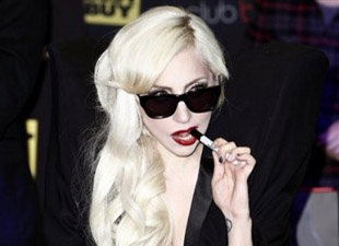 Music Lady Gaga CD Signing