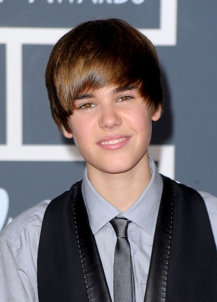 justin bieber images 2010. Justin Bieber — Premios Grammy
