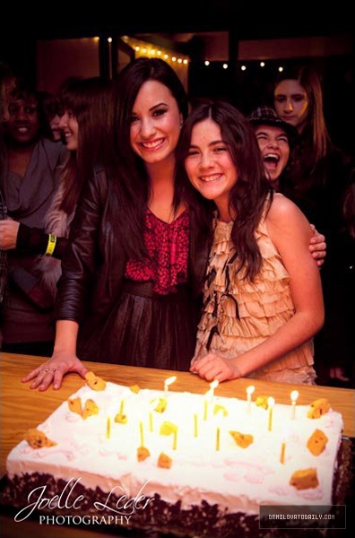 demi-lovato-isabelle-fuhrmans-13th-birthday-party-3