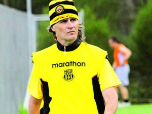 Espera obtener su primera victoria al mando del idolo