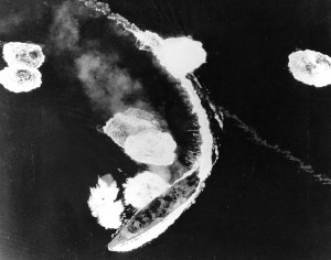 Yamato_under_air_attack