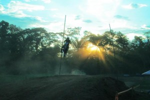Competencia de motocross
