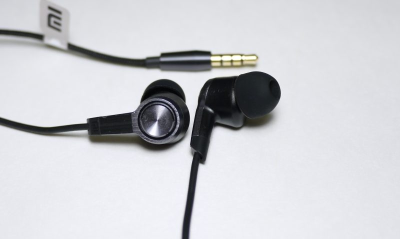 xiaomi-piston-3-con-cable