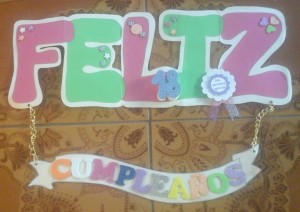 *CARTEL CON LETRAS DECORATIVAS*