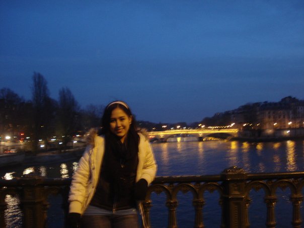 A NigHt In PArIS...!