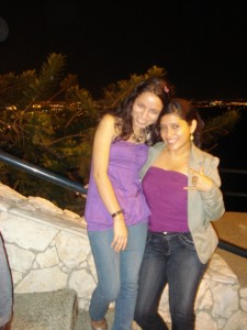 con mi mejor amiga evelyn en las peñas