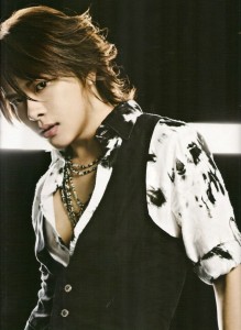 Reno-vivid-fan-club-30919380-640-877