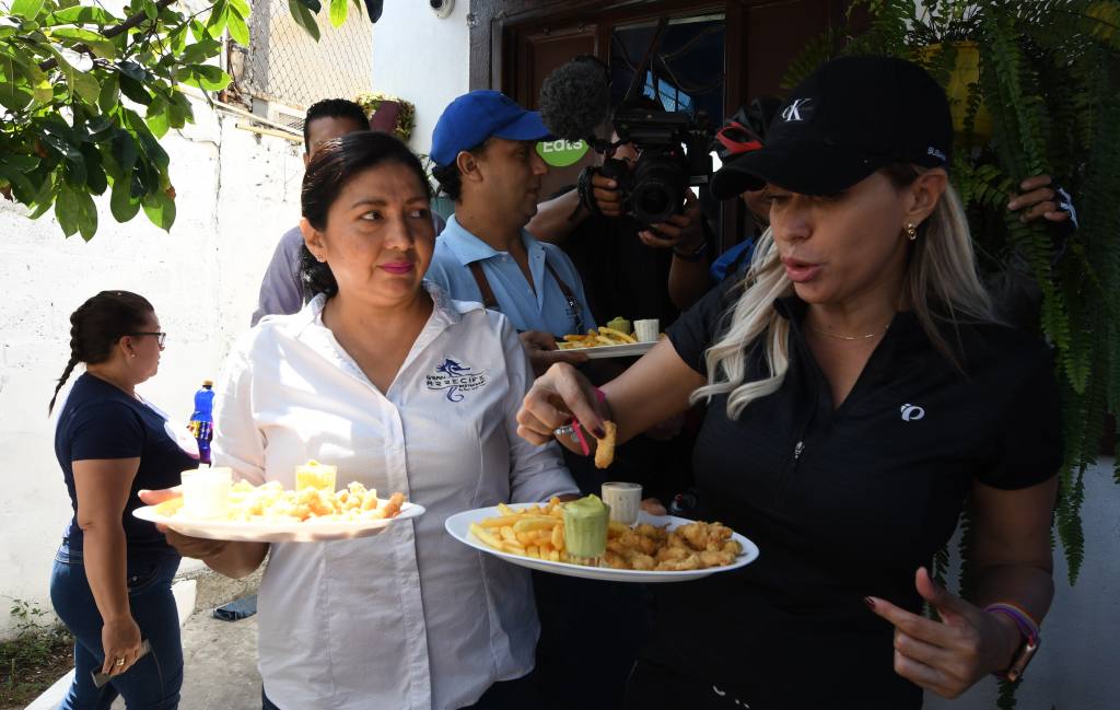 Huecas gastronómicas o restaurantes típicos parte importante del turismo en Ecuador