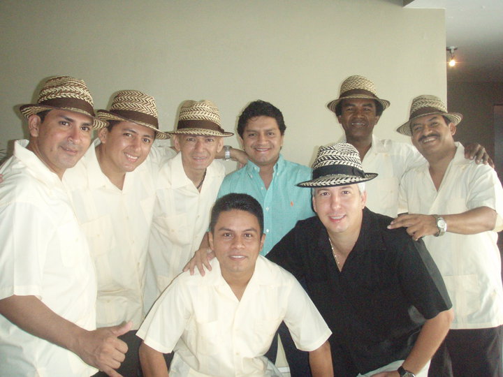 ALLEGUEZ SON CON MARTIN CALLE