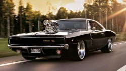 AUTOS HISTÓRICOS AUTOS HISTÓRICOS